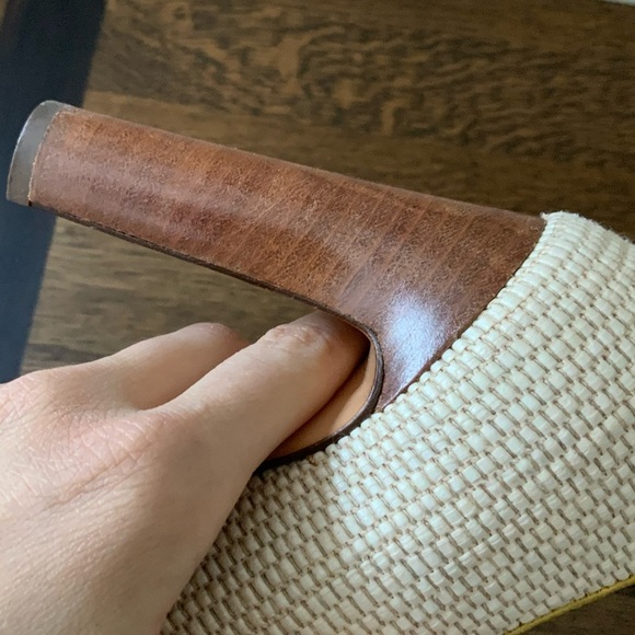 Vintage VALENTINO GARAVANI Raffia Leather Cream Wood Heels Size 41 Authentic - Picture 11 of 16